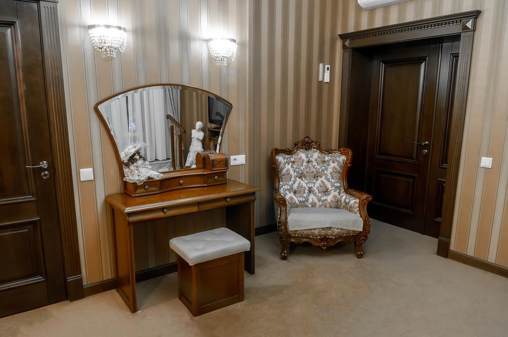 גומל Park Hotel Zamkovy מראה חיצוני תמונה
